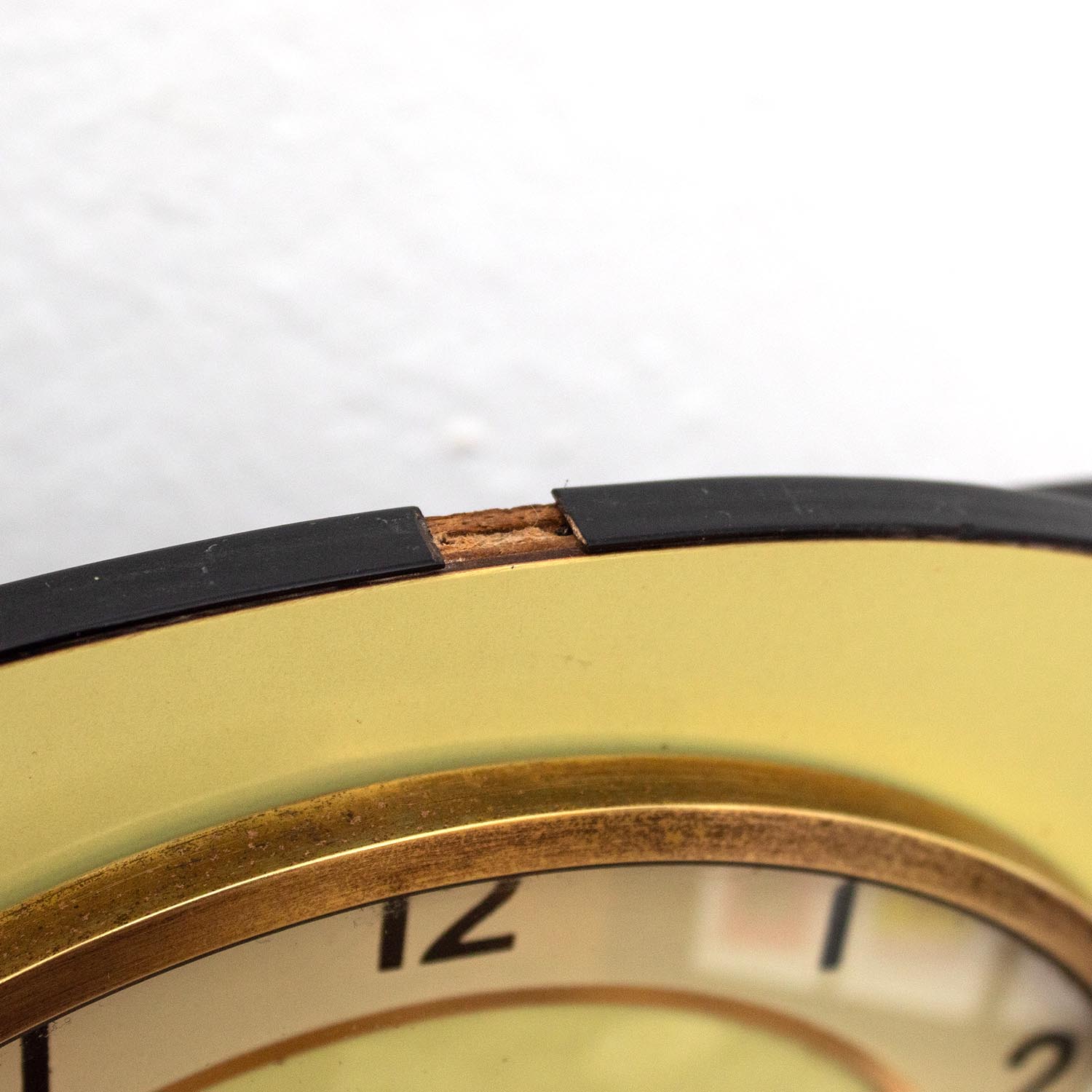 Vintage gelb-schwarze Küchenuhr 1950er "Lora 15 Jours" aus Frankreich